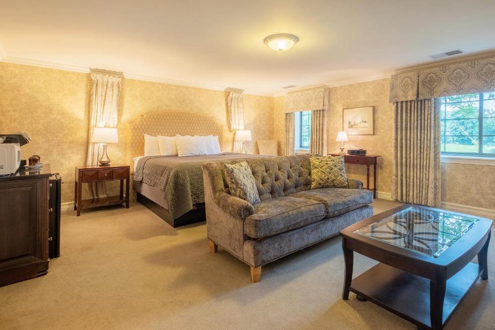 The Tasner Suite interior