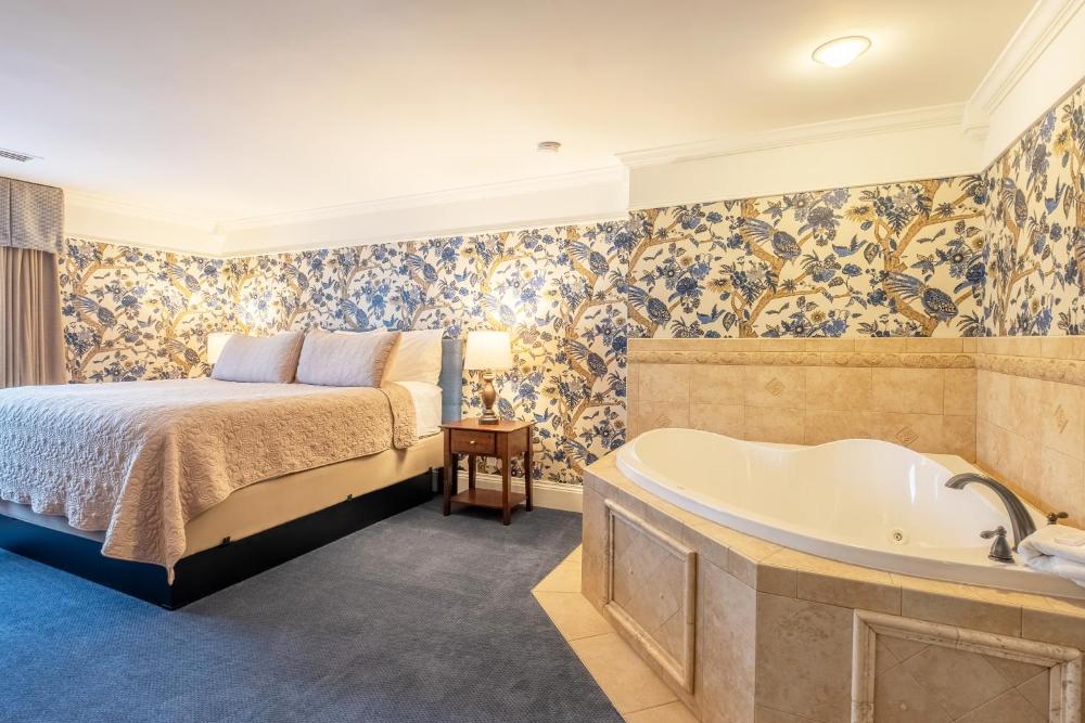 The Nottingham One-Bedroom Suite interior